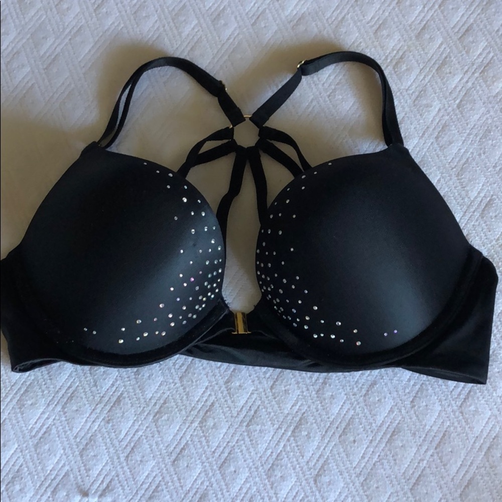 34B Victoria’s Secret BOMBSHELL bra BRAND NEW